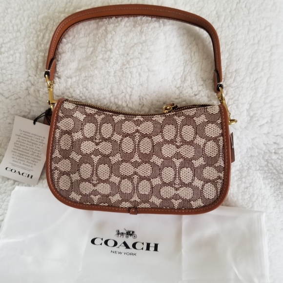 🎀NWT Authentic Disney X Coach Swinger Signature Textile Jacquard Mickey Mouse💖 - Picture 14 of 16